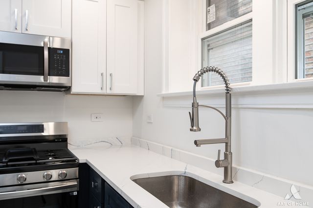 1820 Gunderson Avenue 1, Berwyn, IL 60402