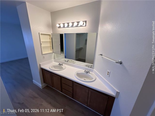 2072 Crowley Way, Las Vegas, NV 89142