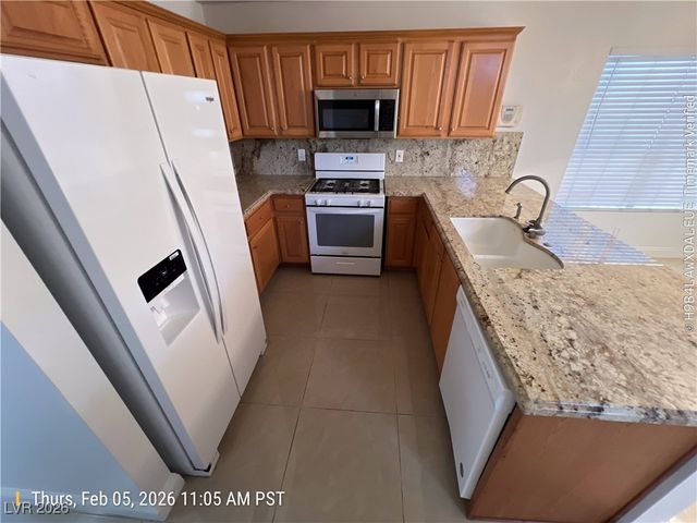 2072 Crowley Way, Las Vegas, NV 89142