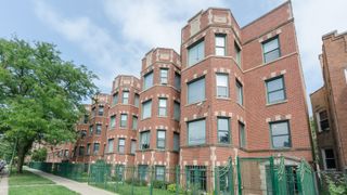 6911 S Paxton Avenue 2, Chicago, IL 60649