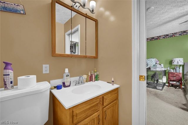 685 W Lake Street, Ravenna, OH 44266