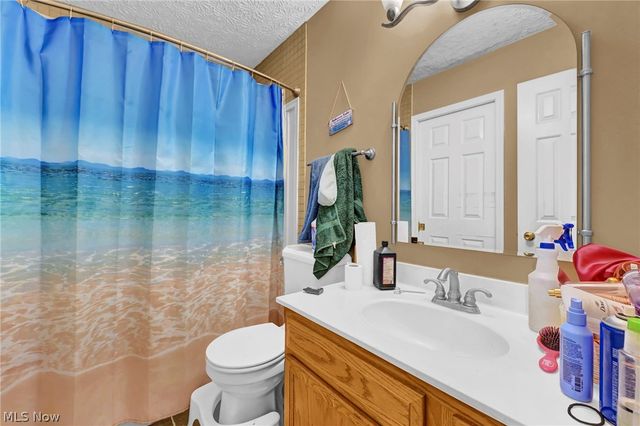 685 W Lake Street, Ravenna, OH 44266
