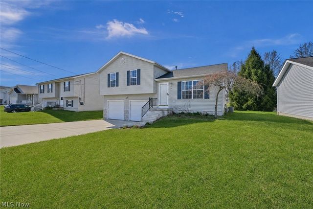 685 W Lake Street, Ravenna, OH 44266