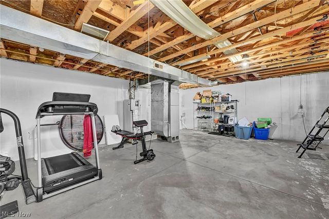 685 W Lake Street, Ravenna, OH 44266