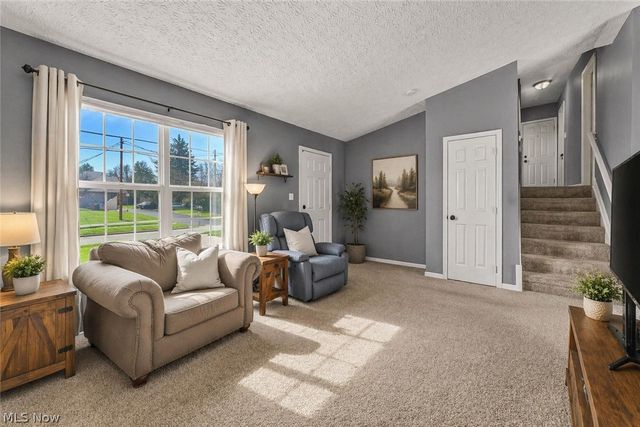685 W Lake Street, Ravenna, OH 44266