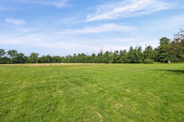 86 Peck Road, Greece, NY 14468