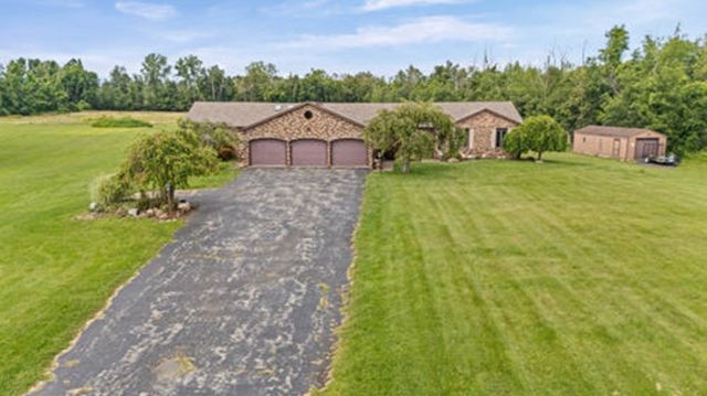 86 Peck Road, Greece, NY 14468