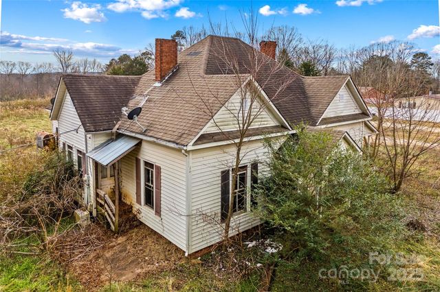 1091 Midway Road, Statesville, NC 28625