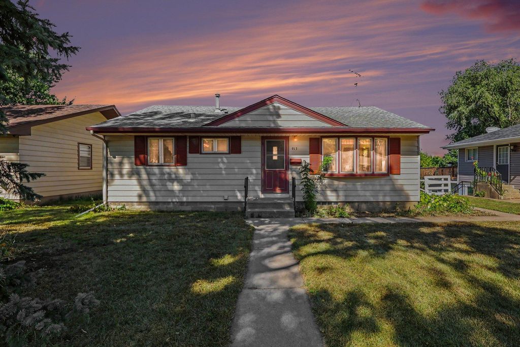913 7th Avenue E, Shakopee, MN 55379 — photo 2