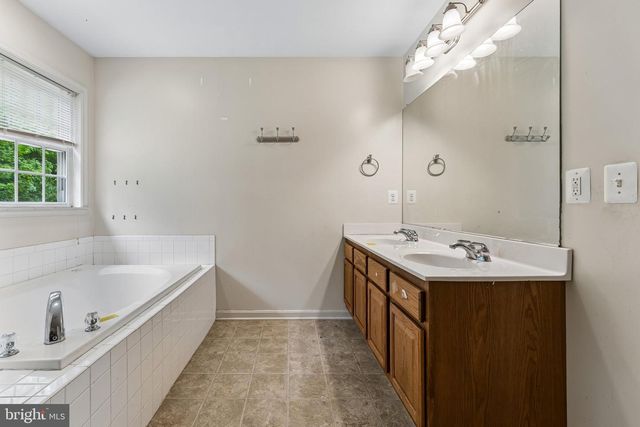 6286 DAWES DR, King George, VA 22485
