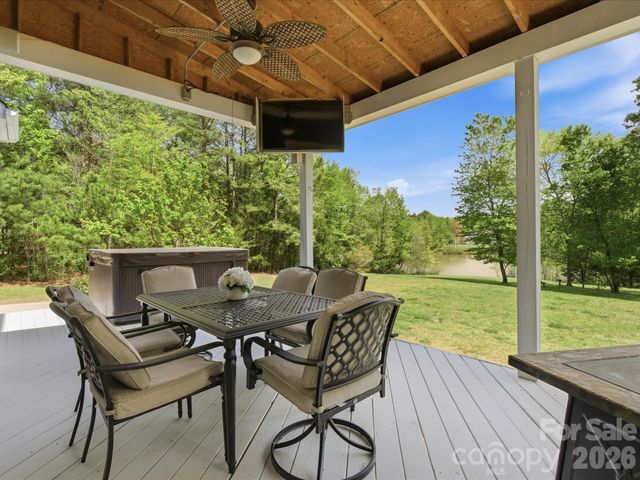 188 Carolina Crossing Drive, York, SC 29745