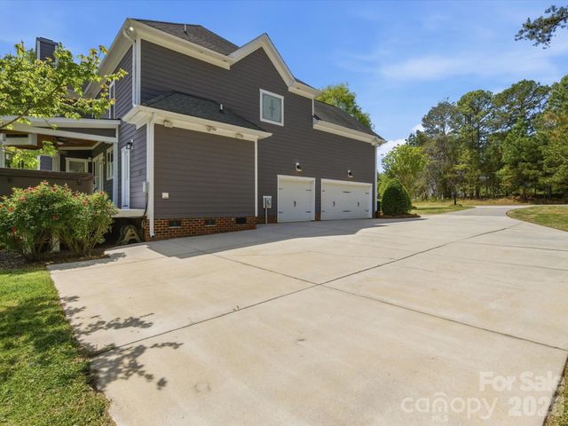 188 Carolina Crossing Drive, York, SC 29745