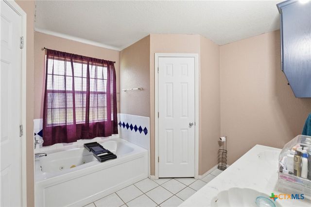 4107 Esta Lee Avenue, Killeen, TX 76549