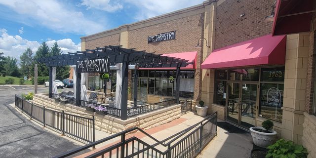 1762 N Milwaukee Avenue, Libertyville, IL 60048