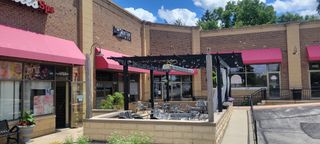 1762 N Milwaukee Avenue, Libertyville, IL 60048