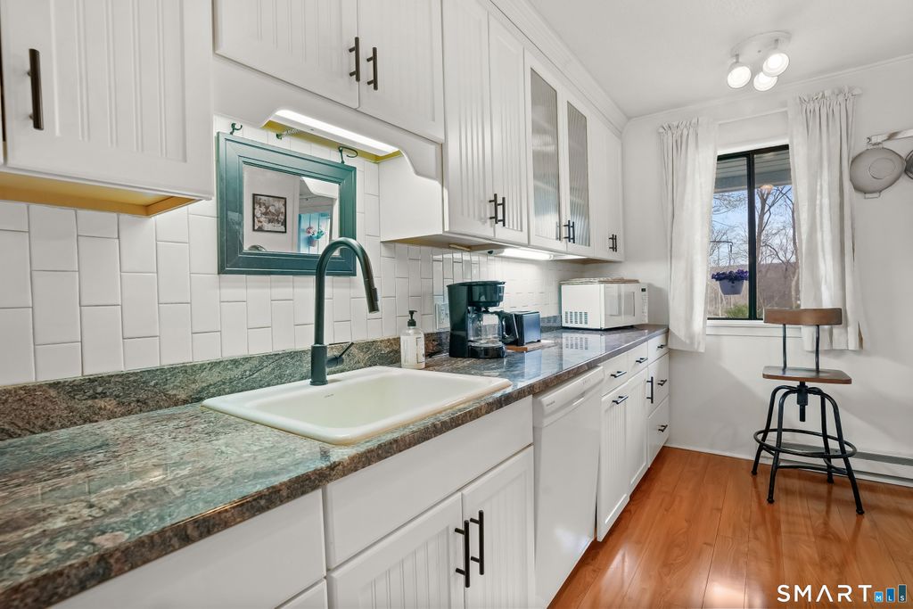 291 Heritage Village B, Southbury, CT 06488