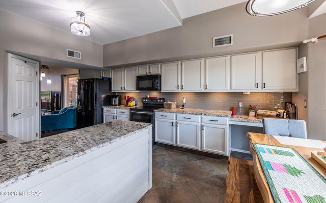 10260 E Buffaloberry Loop, Tucson, AZ 85748