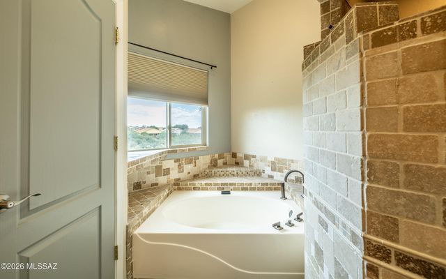 10260 E Buffaloberry Loop, Tucson, AZ 85748