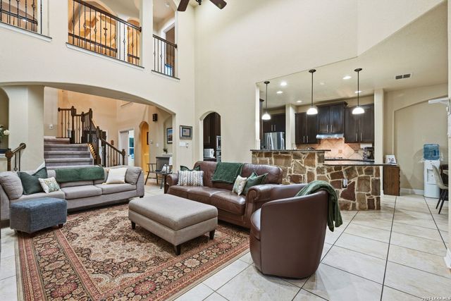 18118 Resort View, San Antonio, TX 78255