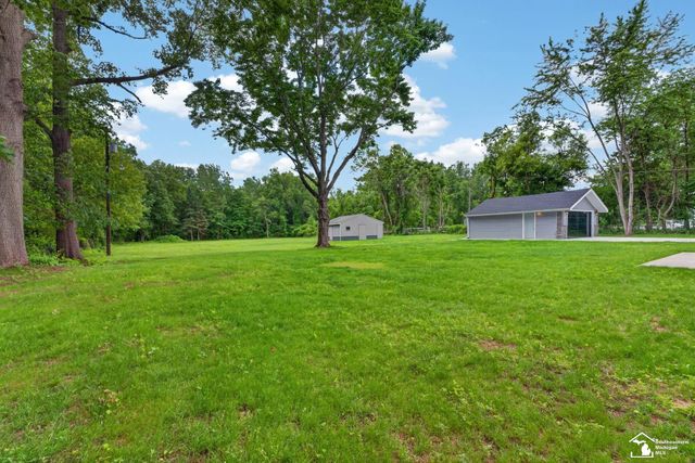 29055 Bredow Avenue, Huron Twp, MI 48174
