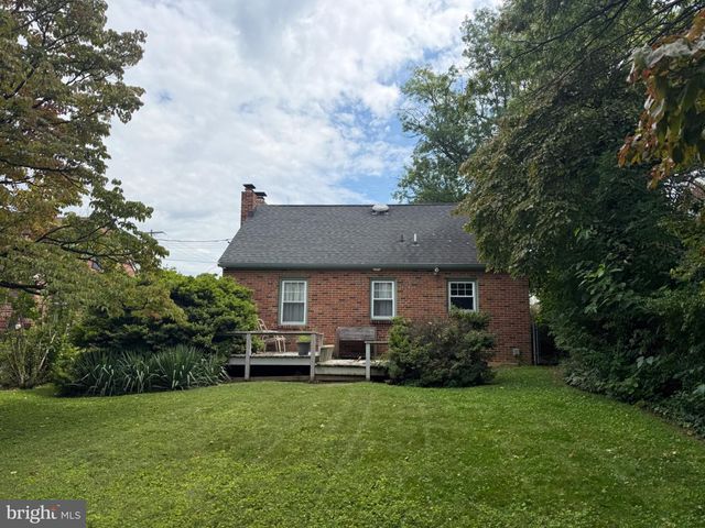 172 EDGEWOOD RD, York, PA 17402