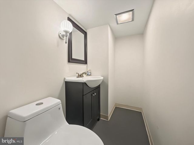 172 EDGEWOOD RD, York, PA 17402