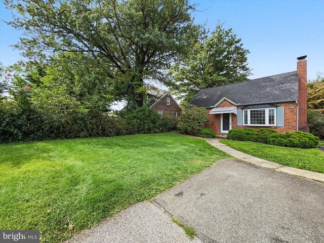 172 EDGEWOOD RD, York, PA 17402