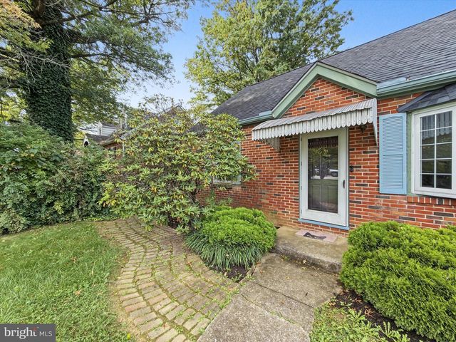 172 EDGEWOOD RD, York, PA 17402