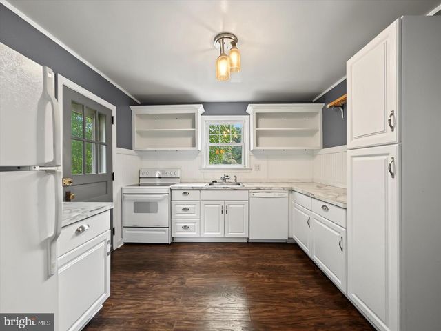 172 EDGEWOOD RD, York, PA 17402