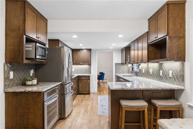 2383 Riverglenn Circle, Atlanta, GA 30338