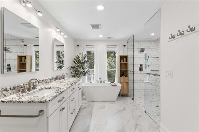 2383 Riverglenn Circle, Atlanta, GA 30338