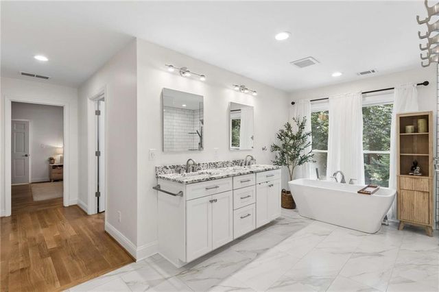 2383 Riverglenn Circle, Atlanta, GA 30338