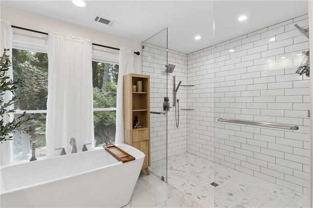 2383 Riverglenn Circle, Atlanta, GA 30338