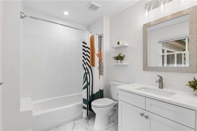 2383 Riverglenn Circle, Atlanta, GA 30338