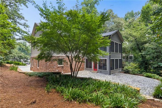 2383 Riverglenn Circle, Atlanta, GA 30338