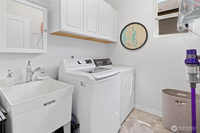9306 Nye Avenue SE, Snoqualmie, WA 98065