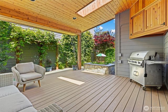 9306 Nye Avenue SE, Snoqualmie, WA 98065