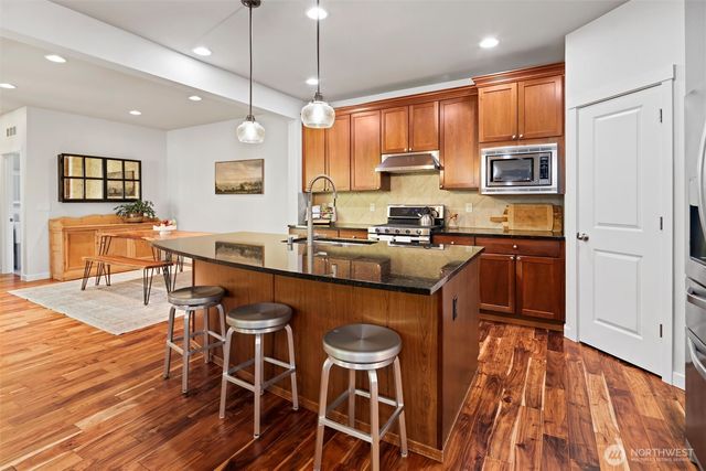 9306 Nye Avenue SE, Snoqualmie, WA 98065
