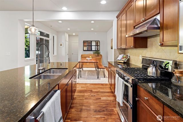 9306 Nye Avenue SE, Snoqualmie, WA 98065