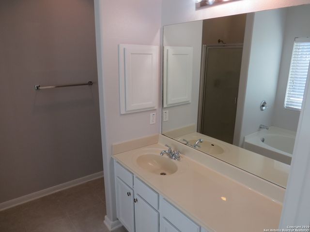 561 SLIPPERY ROCK, Cibolo, TX 78108