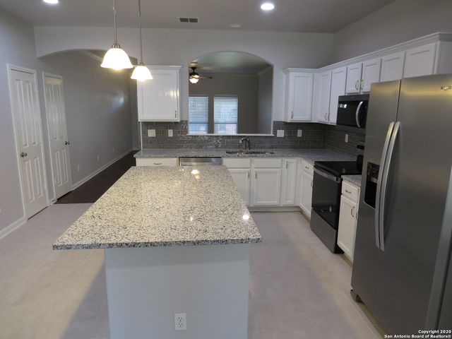 561 SLIPPERY ROCK, Cibolo, TX 78108