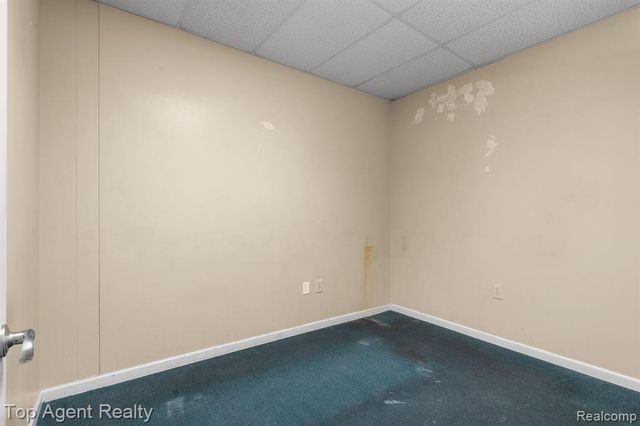 33241 Mound Road, Sterling Heights, MI 48310