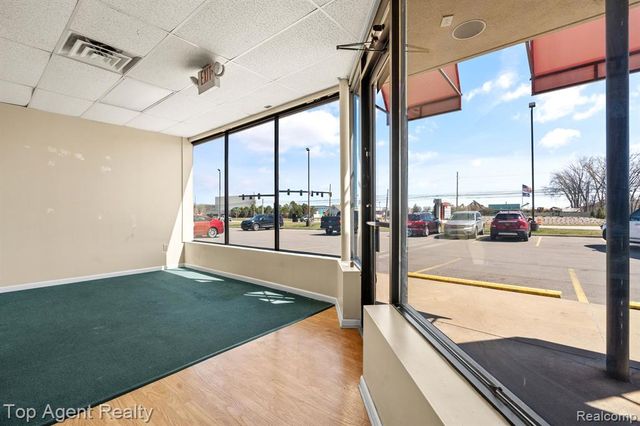 33241 Mound Road, Sterling Heights, MI 48310