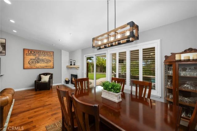 264 E Radcliffe Drive, Claremont, CA 91711