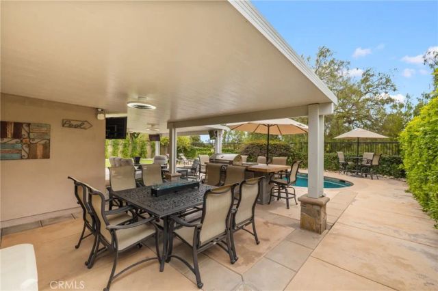 264 E Radcliffe Drive, Claremont, CA 91711
