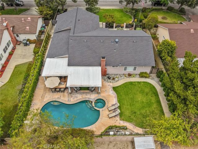 264 E Radcliffe Drive, Claremont, CA 91711