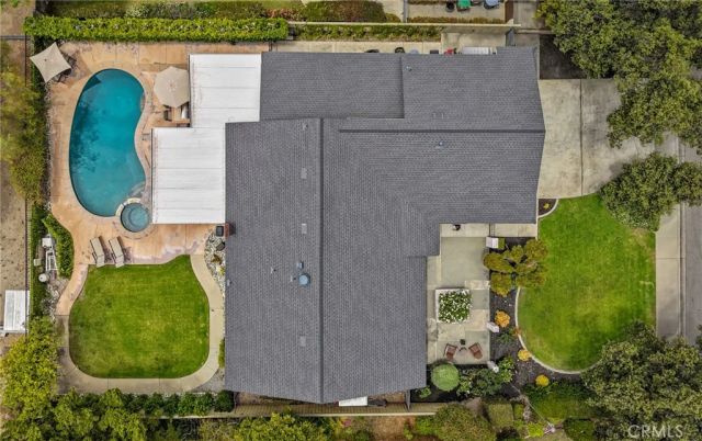 264 E Radcliffe Drive, Claremont, CA 91711