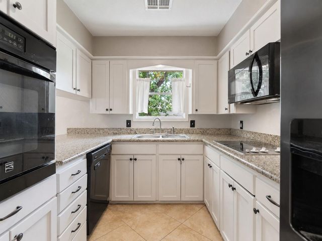 4108 Crescent Drive, Bay City, TX 77414
