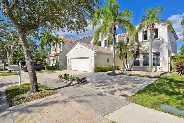 1176 Cedar Falls Dr, Weston, FL 33327