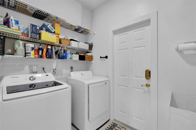 1176 Cedar Falls Dr, Weston, FL 33327